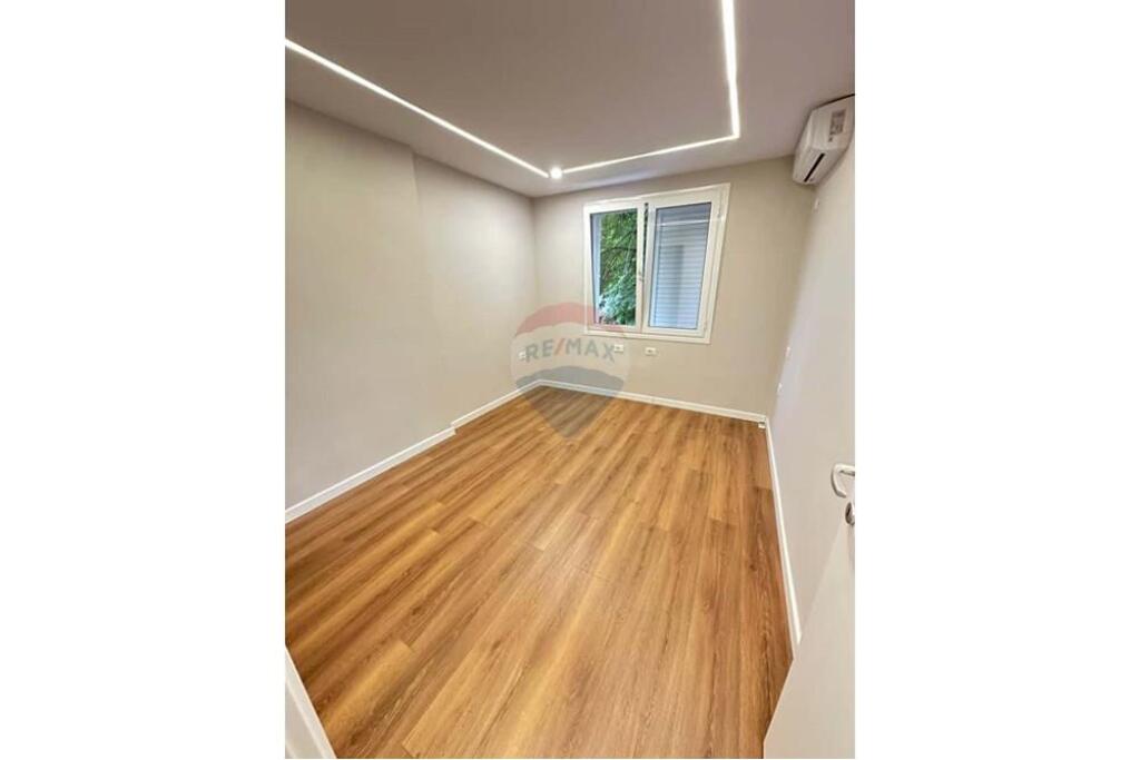 SHITET APARTAMENT 2+1 NË ZONËN E BLLOKUT