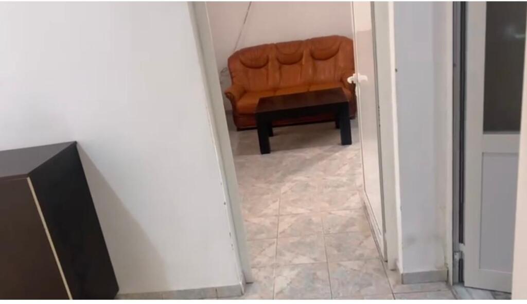 Jepet Apartament me qera