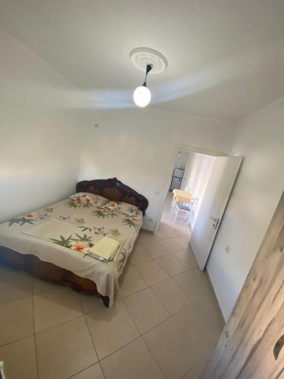 Jepet me Qira Apartament 1+1 Plazh Durres