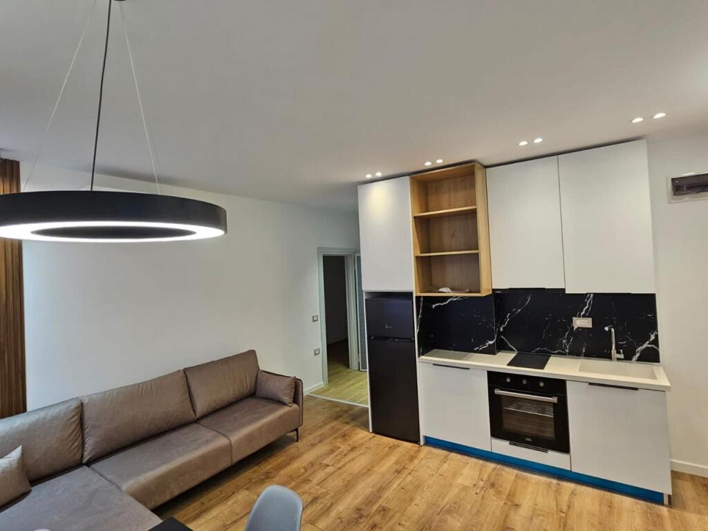 APARTAMENT ME QERA 2+1 LIQENI THATE 650 EURO