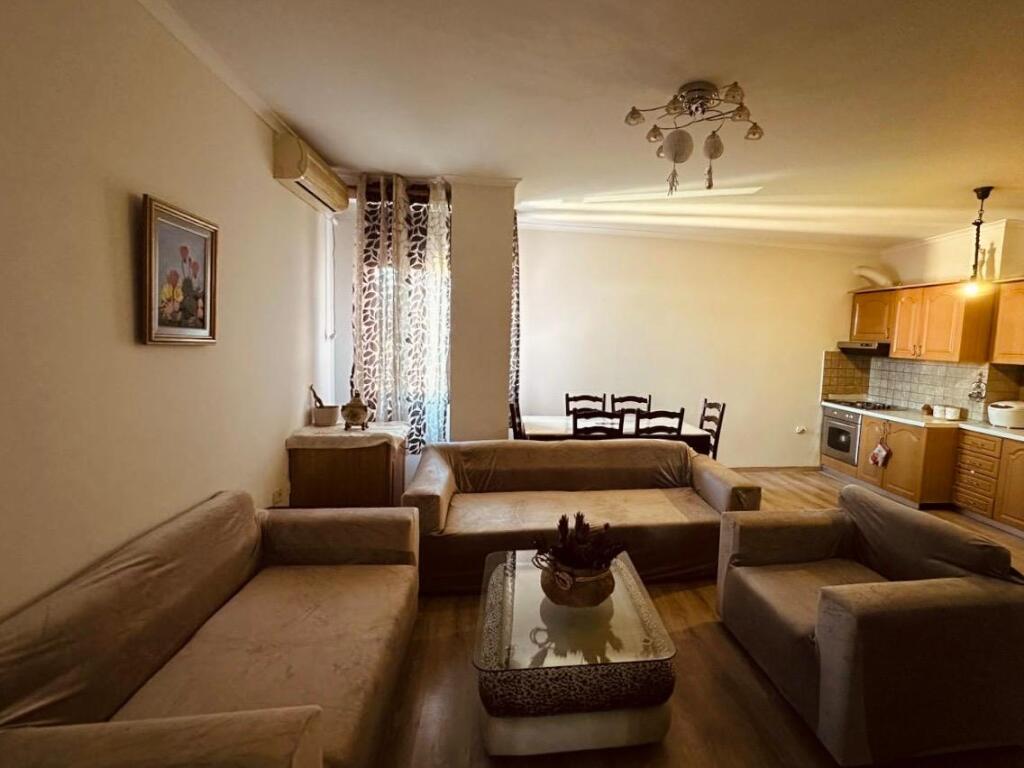 Qera Apartament 2+1 500mij lek 📍Porcelan Pran unv UET