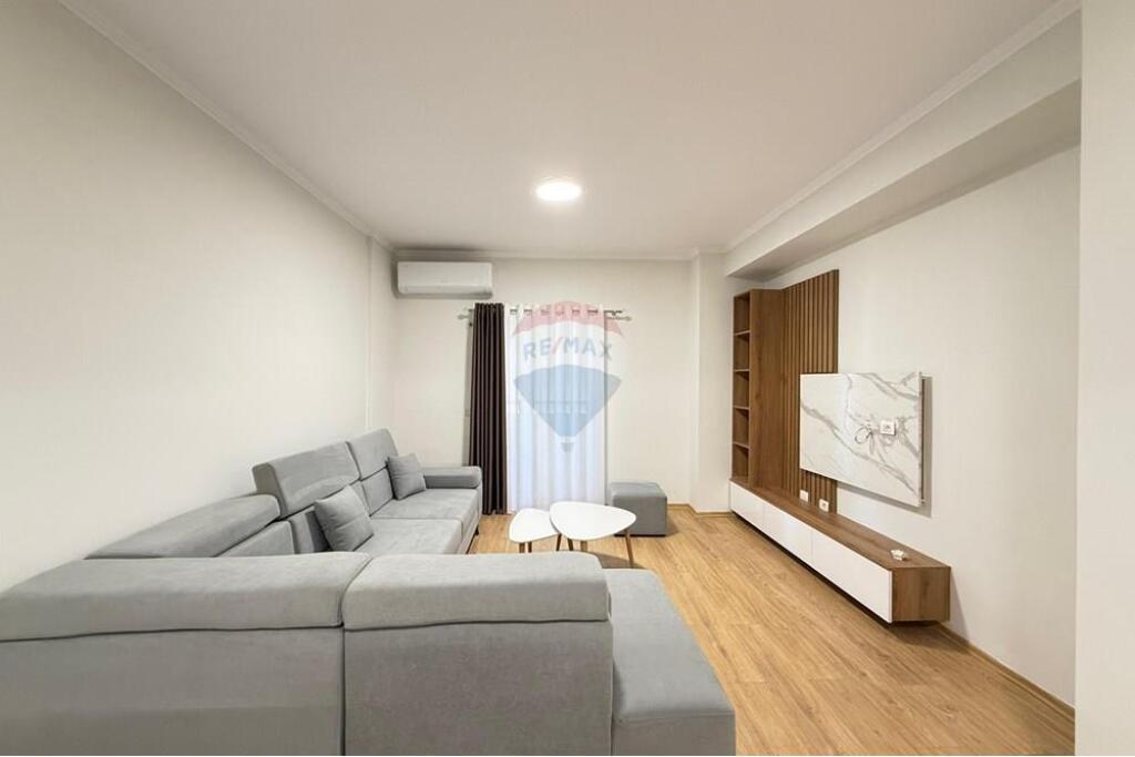 Apartament 2+1 me qira tek Zogu i Zi