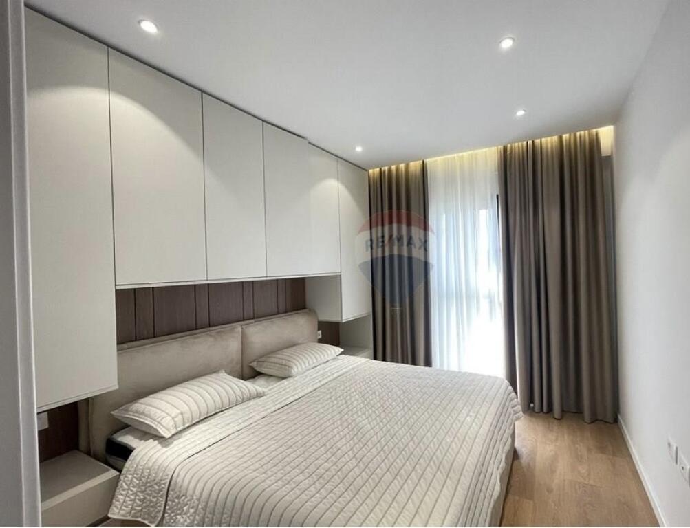 Jepet me qira apartament 1+1 tek Rrethrrotullimi i Kinostudios