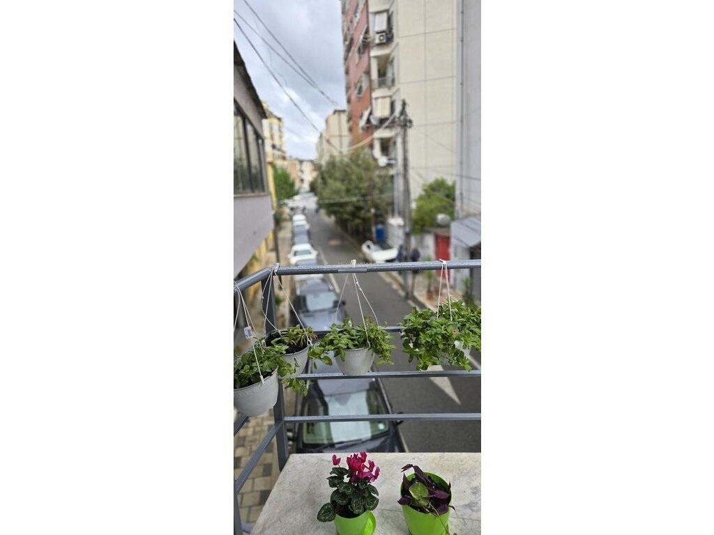 Jepet garsoniere me Qira – Rruga e Dibrës, Tiranë
