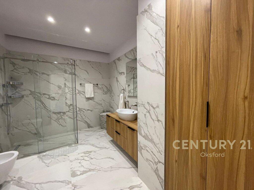 Modern 2+1 apartment for rent with parking space – Dry Lake, near Radisson