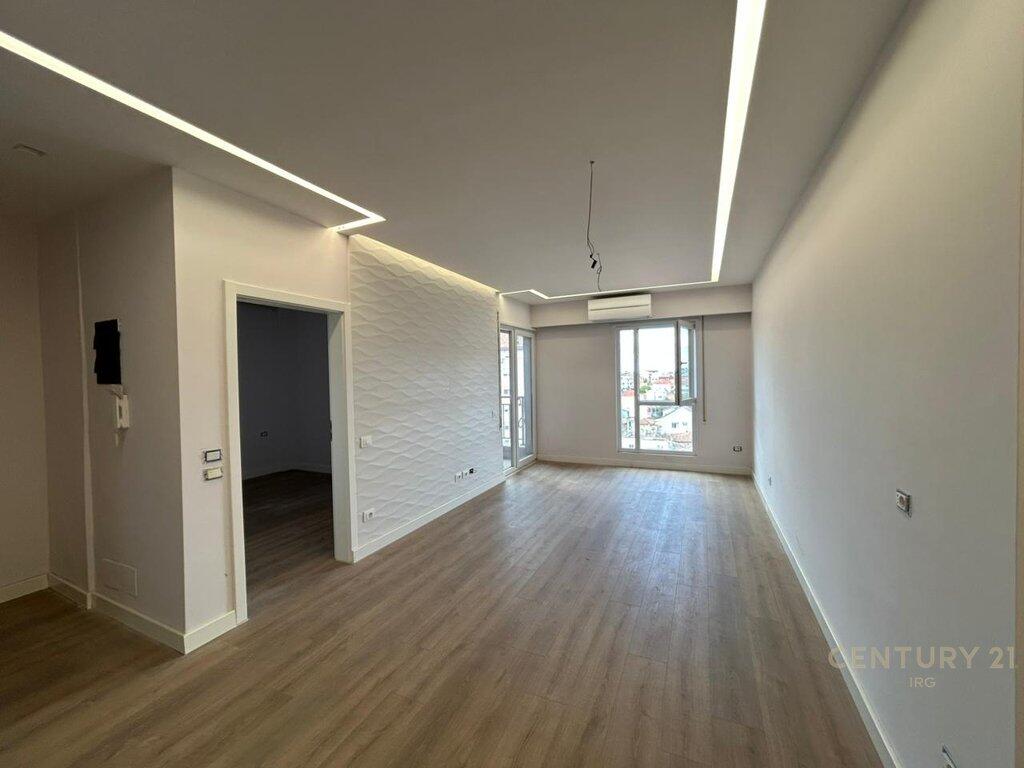 Lago Secco | Appartamento 2+1+2 con parcheggio incluso in affitto
