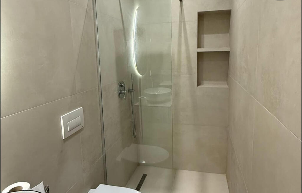 Nella zona di Don Bosko offriamo in affitto un appartamento 1+1 Totalmente arredato in modo moderno e mai abitato prima Prezzo 650 Euro