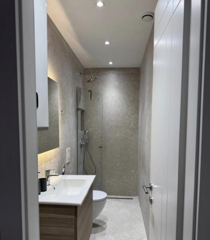 🏢Zogu I Boulevard, after the Faculty of Natural Sciences, 1+1 furnished apartment for rent 800 Euro    