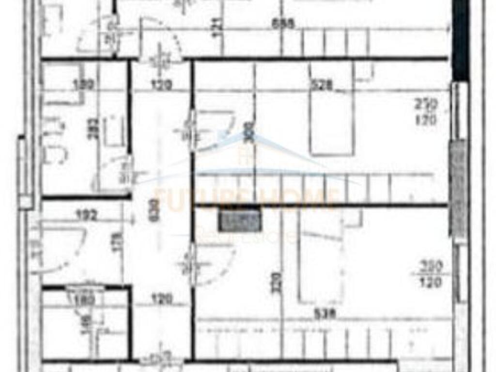 Shitet, Apartament 3+1+2, Komuna e Parisit "Kika 3"