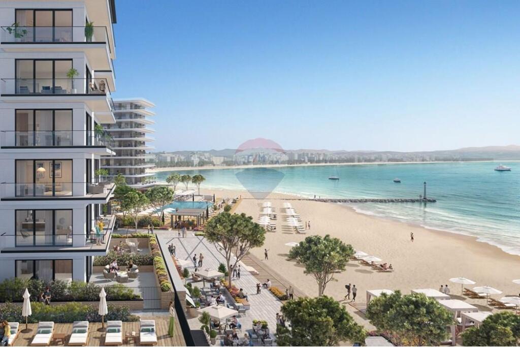 Apartment 2+1+2 with parking at Durres Marina!