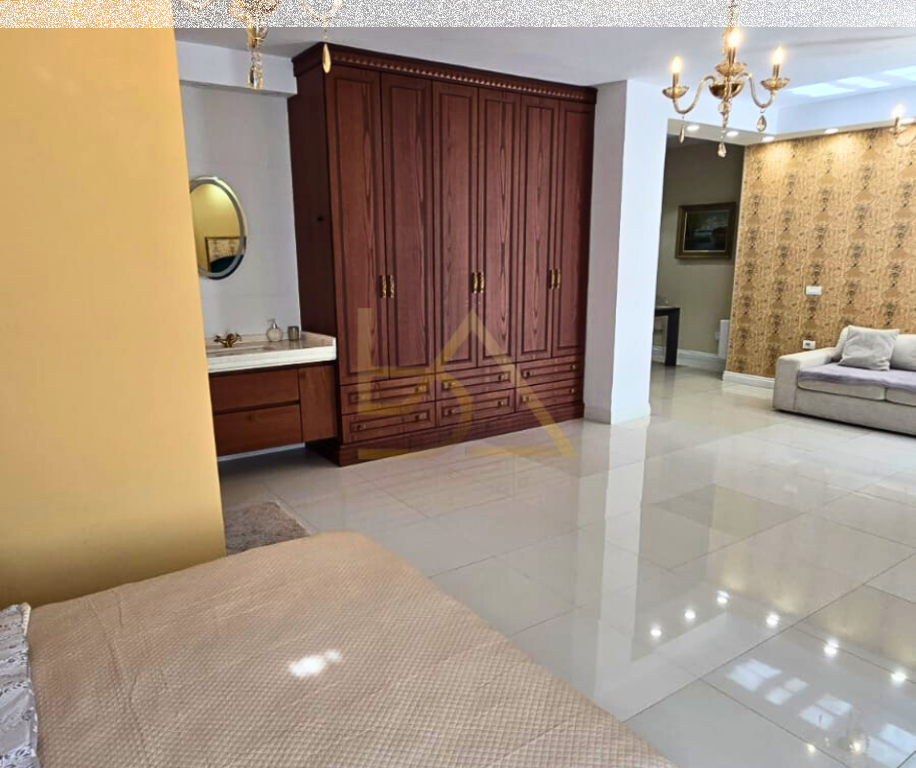 Shiten 3 Apartamente – Bllok, Tiranë