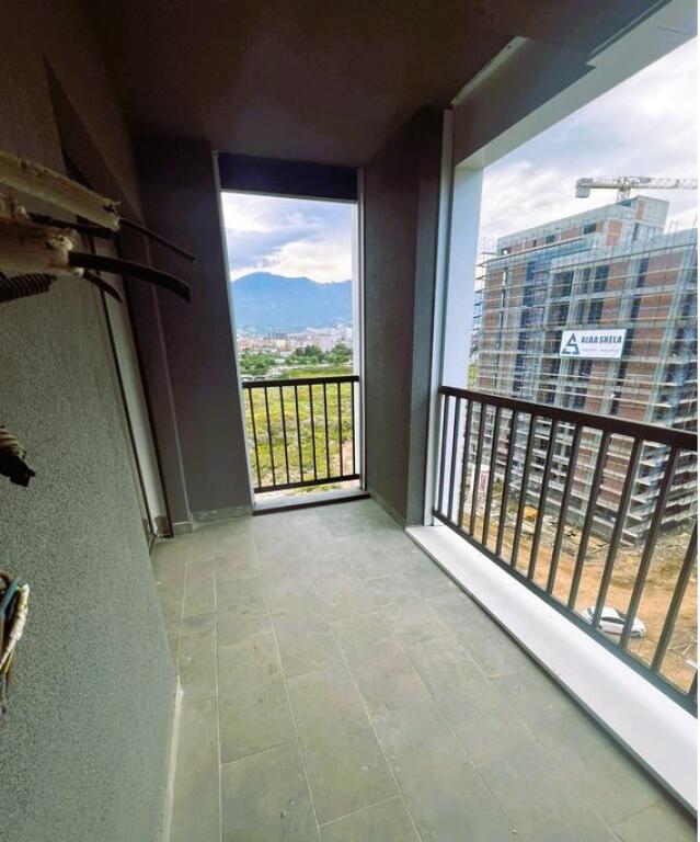 Apartment 2+1+2+ parking space for residential or office use at New Boulevard !