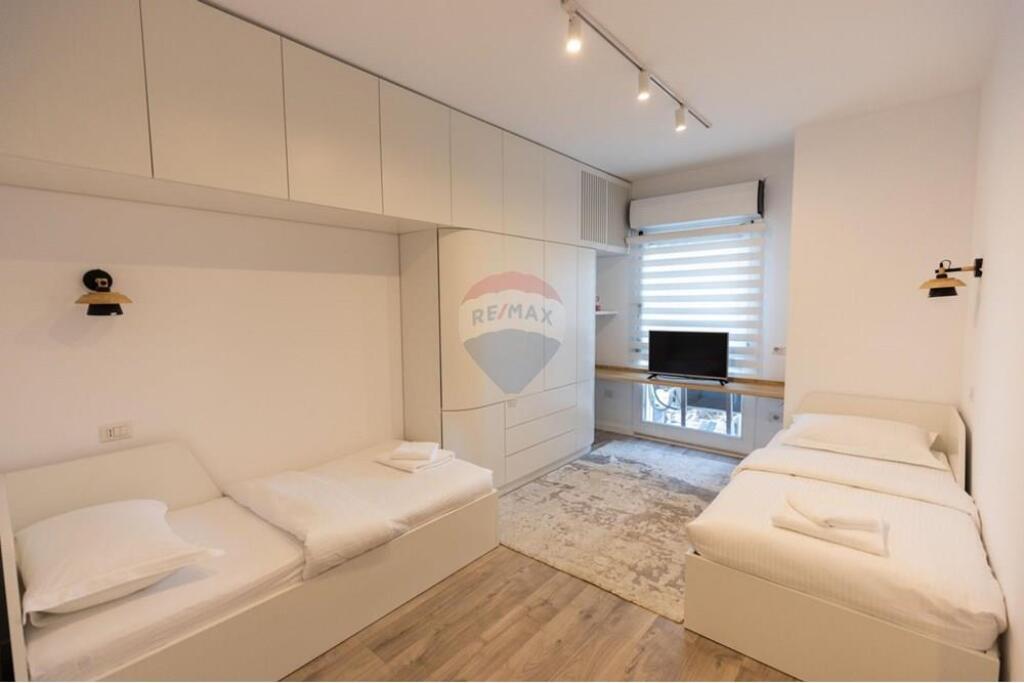 Shitet apartament 2+1 modern mbas 15-Katëshit