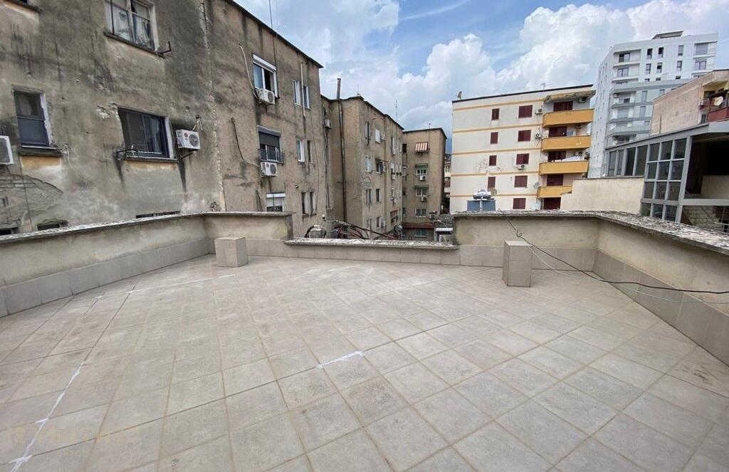 Appartamento in affitto 2+1  Xhamllik