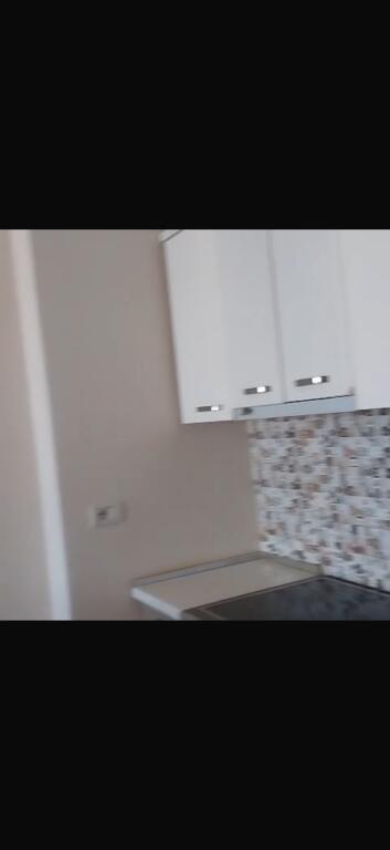 Apartament me qera 2+1