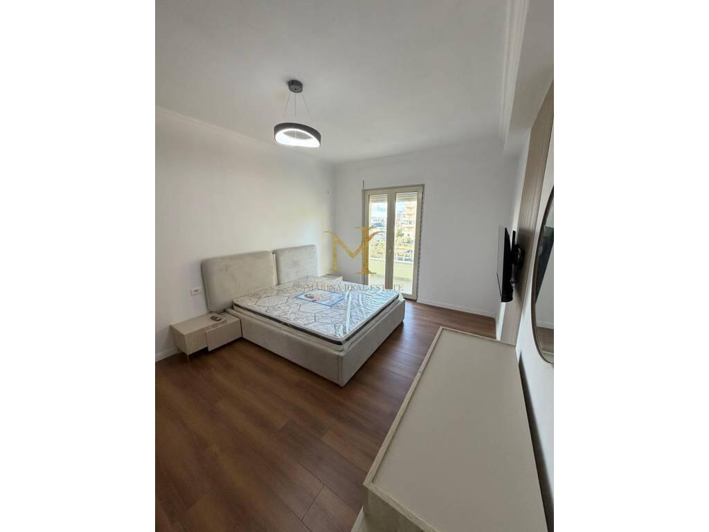 SHITET APARTAMENT 2+1 ME PAMJE DETI , NE SHKEMBIN E KAVAJES, DURRES!