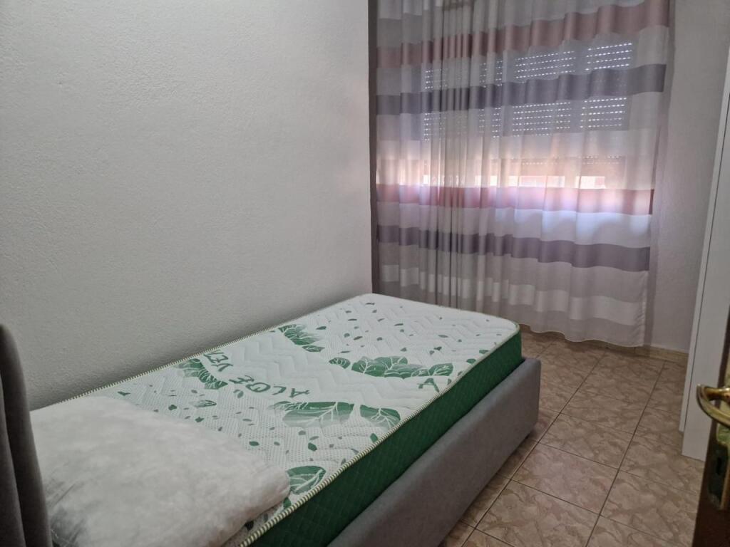 Apartament 2+1 me qira tek Brryli