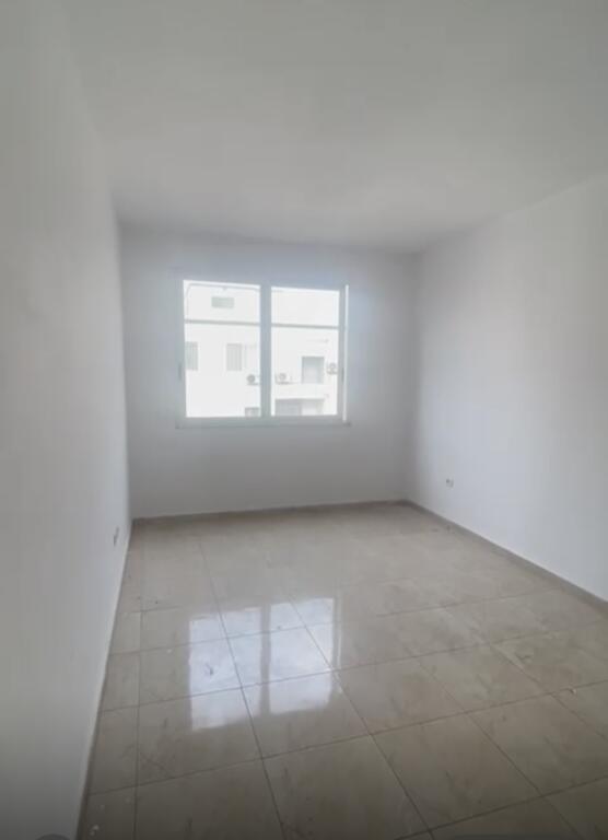 Shitet apartament 2+1+verande, Astir