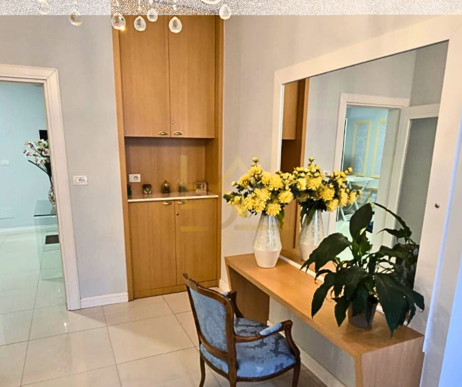 Shiten 3 Apartamente – Bllok, Tiranë