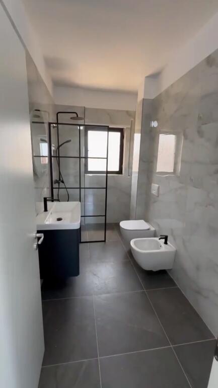 📣 AFFITTO Appartamento 3+1 con 2 Bagni 📍 Vicino a Vila Gold 🛣️ Via "Dibres" ✨