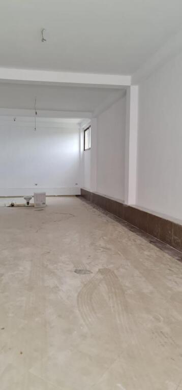 Business premises for rent
