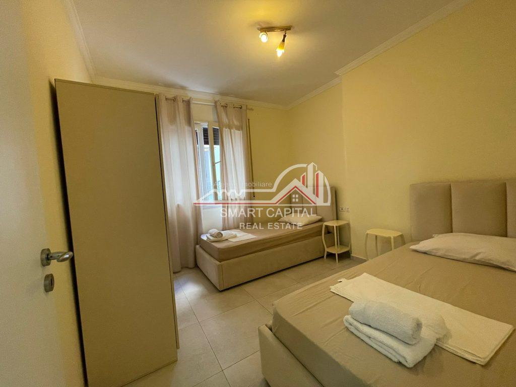 AFFITTASI APPARTAMENTO 3+2 – VICINO ALLA CHIESA CATTOLICA, VLORA!!!