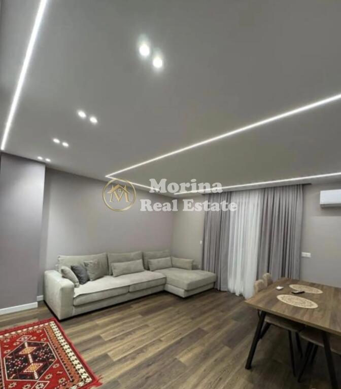 Affitto, Appartamento 1+1, Viale Zogu I, 800 Euro