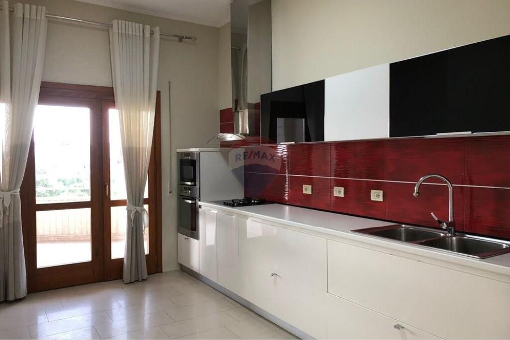 Apartment 3+1+2 bathrooms for sale near the Zoo Garden