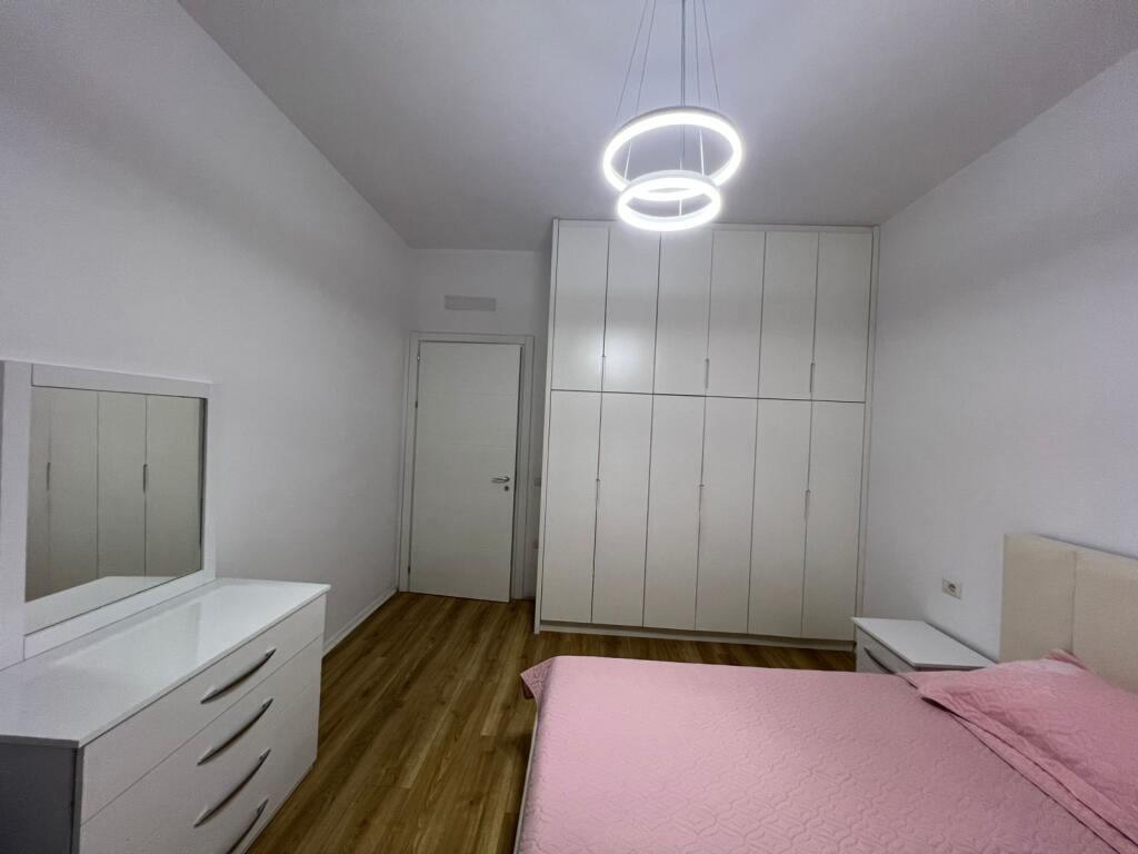 Apartment 1+1 for rent near Fusha e Aviacionit