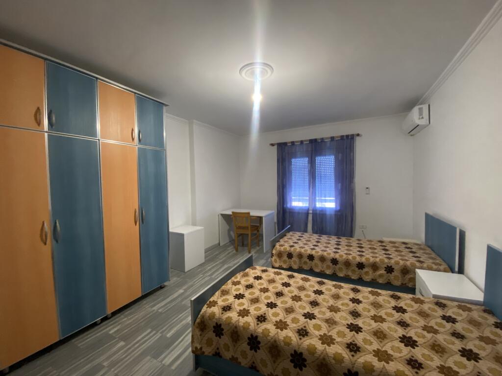 Jepet me qira apartament 2+1 ne laprake