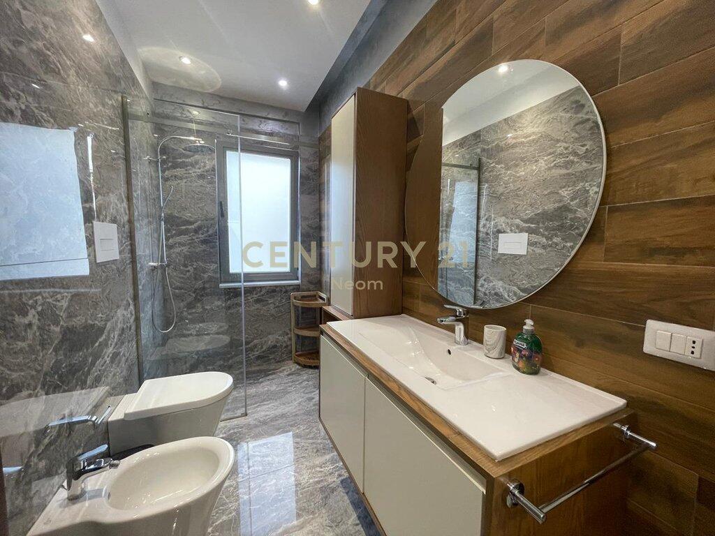 QIRA – Apartament Modern 3+1+2, Rezidenca TOWER BRIDGE 2 !