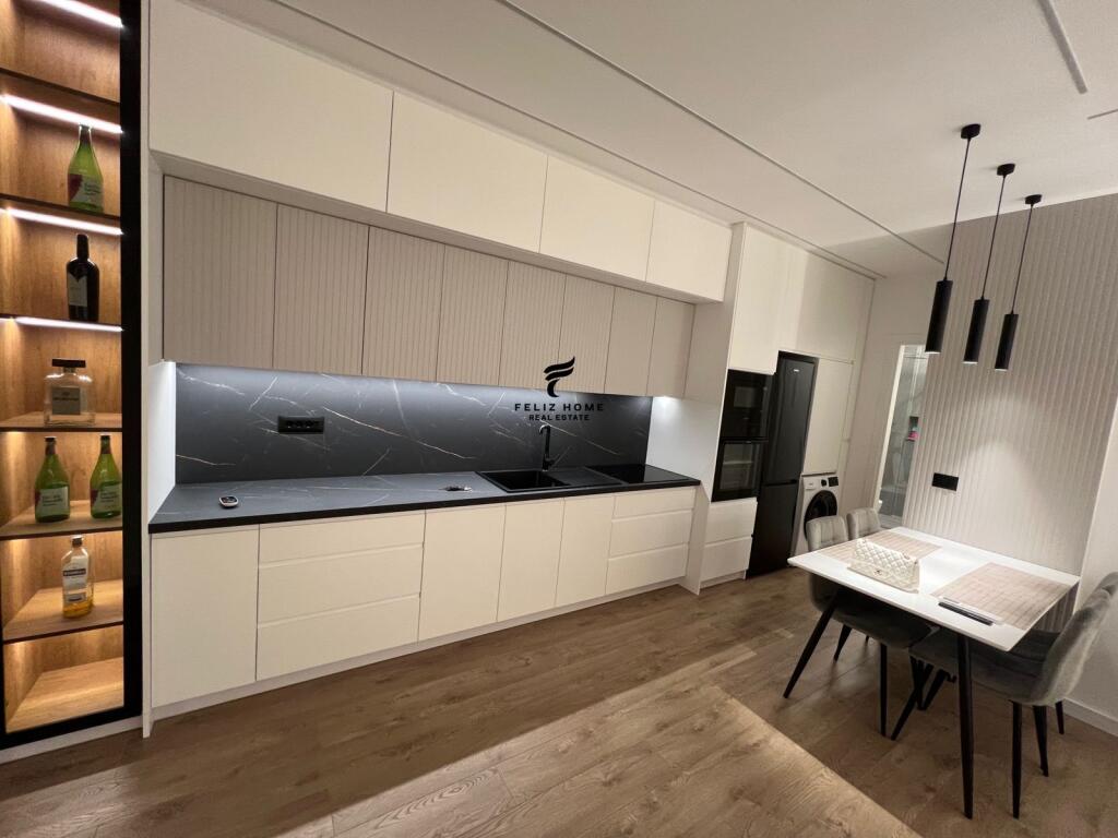 APARTAMENT ME QERA 2+1 LIQENI FARKES 800 EURO