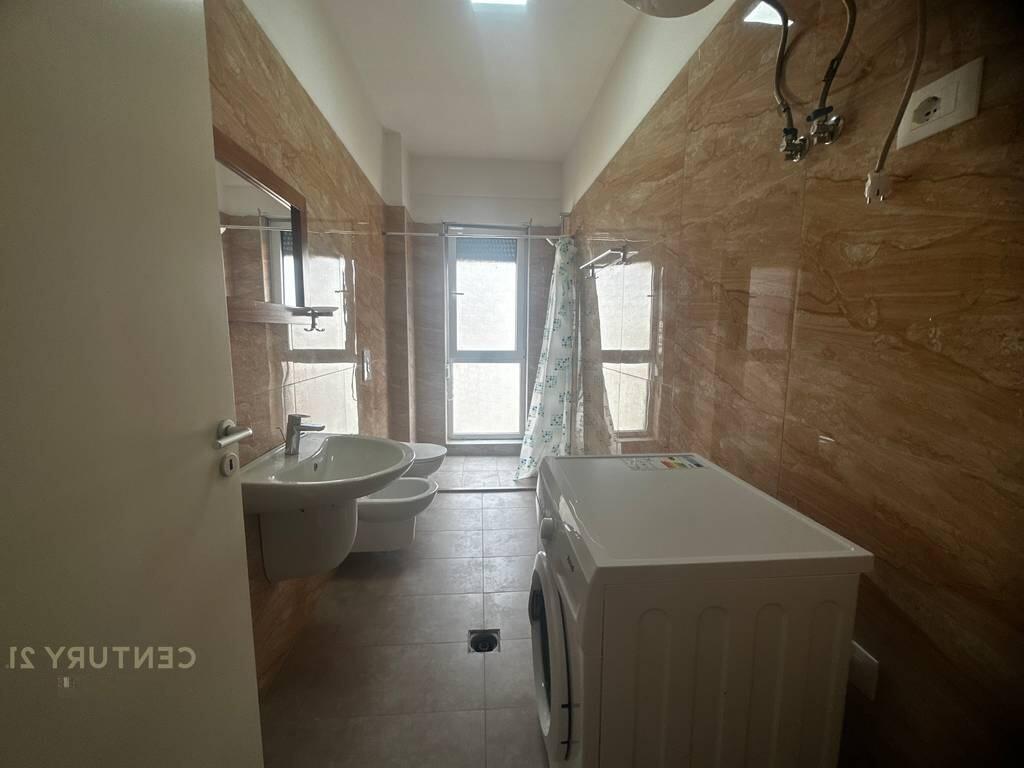 Appartamento 2+1+2+Posto Auto in affitto a Xhamllik.