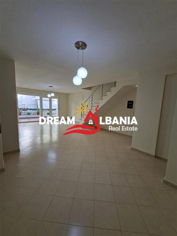 Shitet Apartament Duplex 3+1+2, Residenca Kodra e Diellit ( ID 4131471)