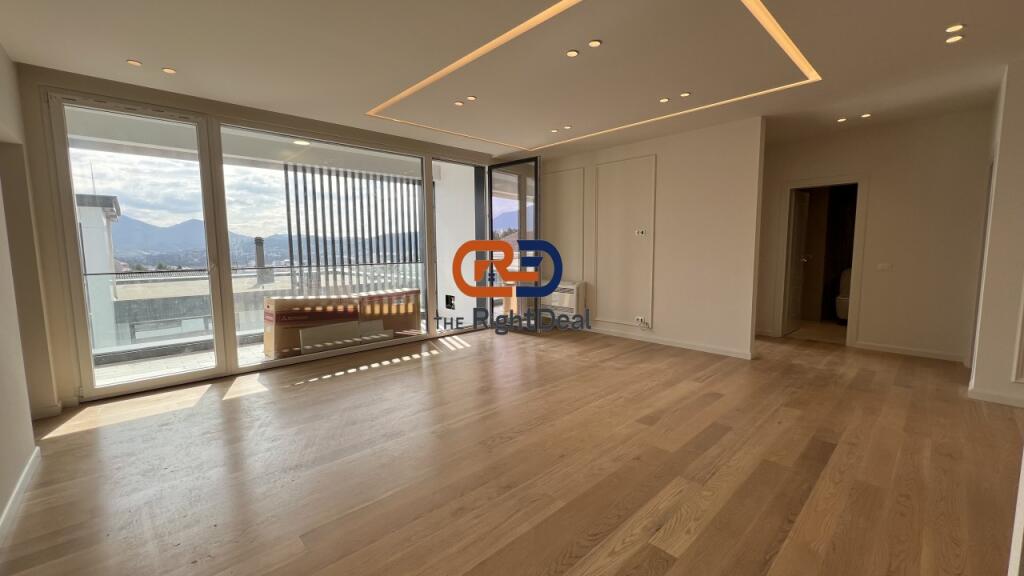 Vicino al Palazzo delle Brigate, Appartamento 3+1+2 Perfetto per Vivere in Vendita!!