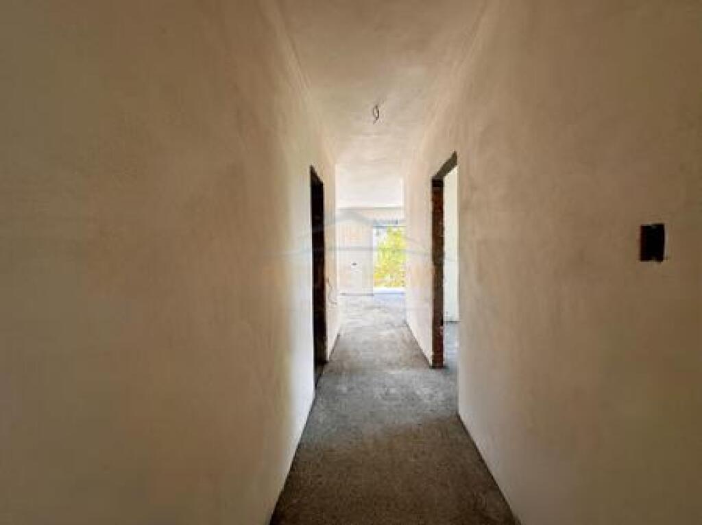 Shitet, Apartament 2+1, Liqeni i Thatë, Tiranë