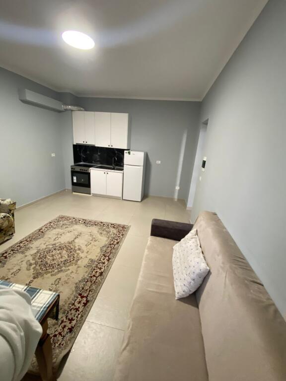 Jepet me Qira Apartament 1+1 Plazh Durres