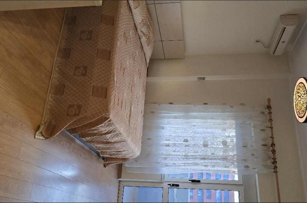 Jepet apartament 2+1+2 tek pazari ri , sheshi avni rustemi
