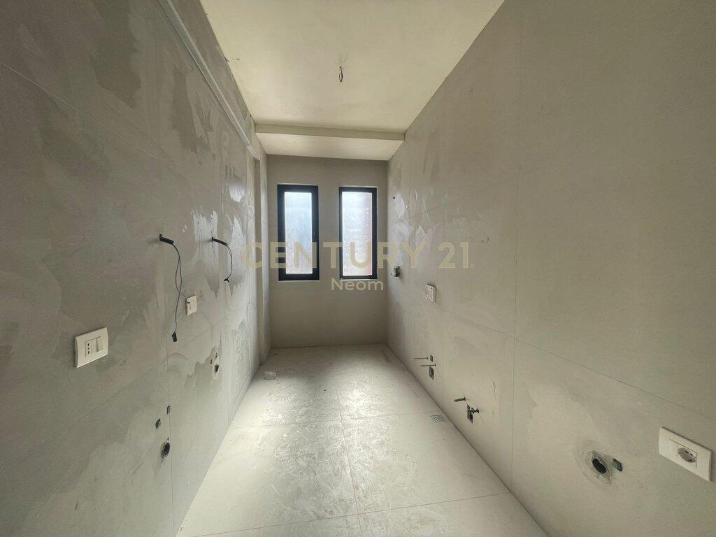 Attico 2+1 con veranda panoramica ad Astir – Urban Gate!