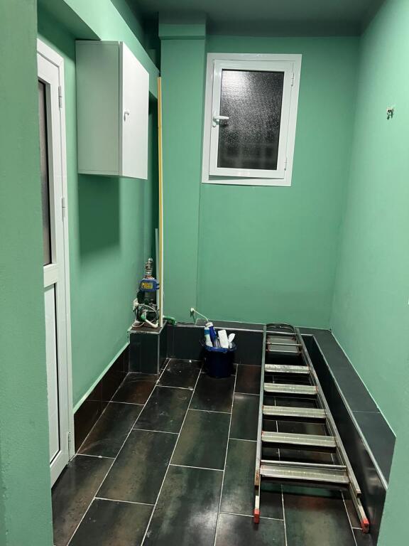 SHOP FOR RENT 45 M2 ELBASAN STREET 600 EURO