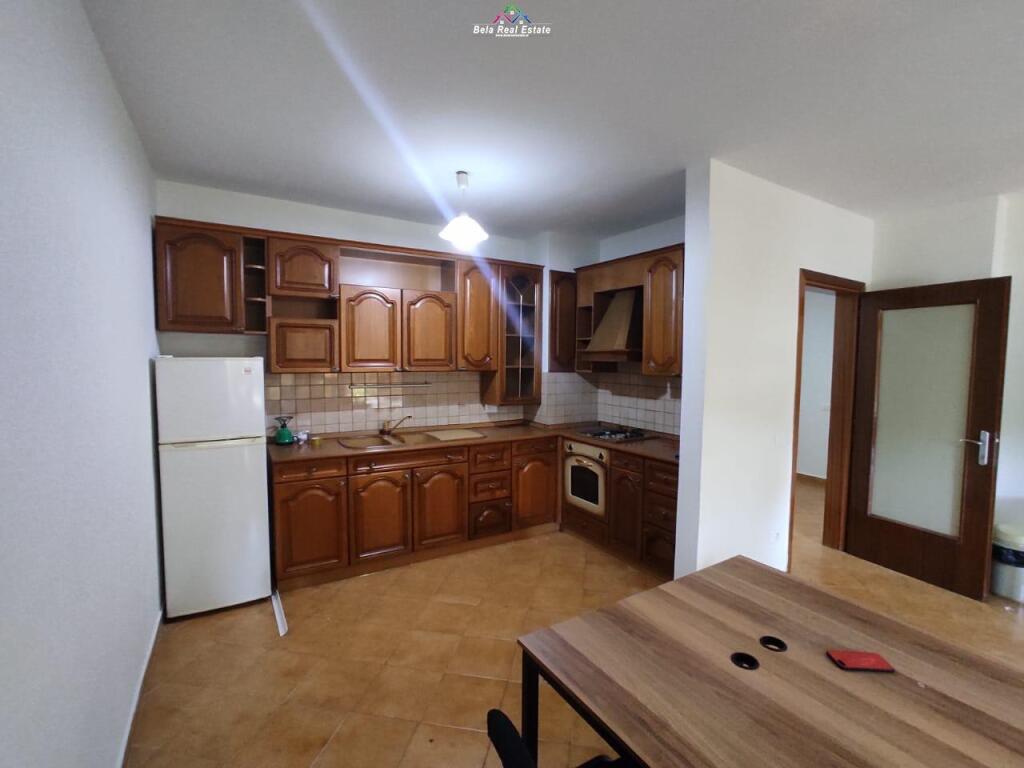 Ufficio in affitto 3+1 vicino a Rruga e Elbasanit (ID BZ2708) Tirana