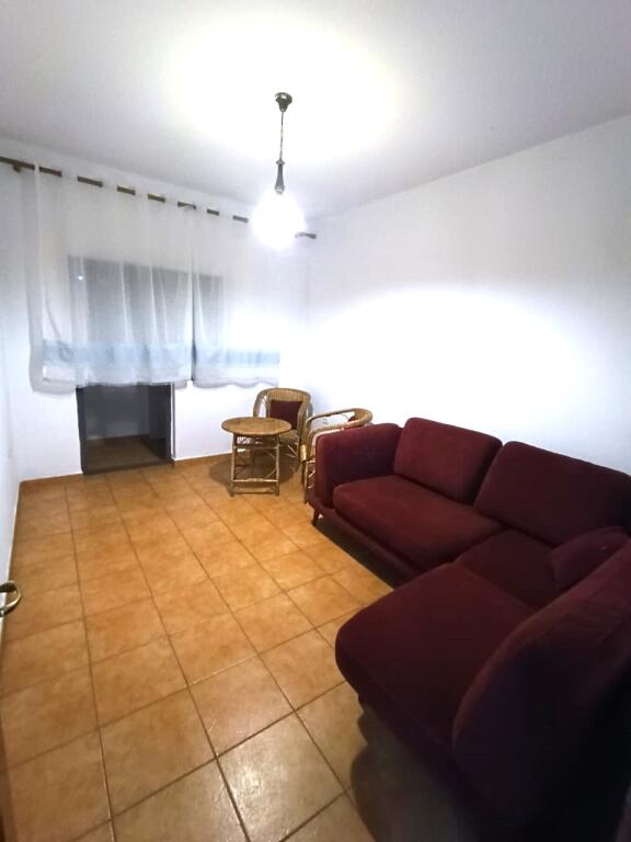 🏢Kinostudio, vicino alla Banca BKT, appartamento arredato in affitto. 2+1+2, arredato.
