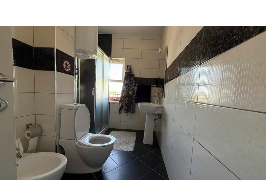 Apartament me qira 2+1 tek Brryli