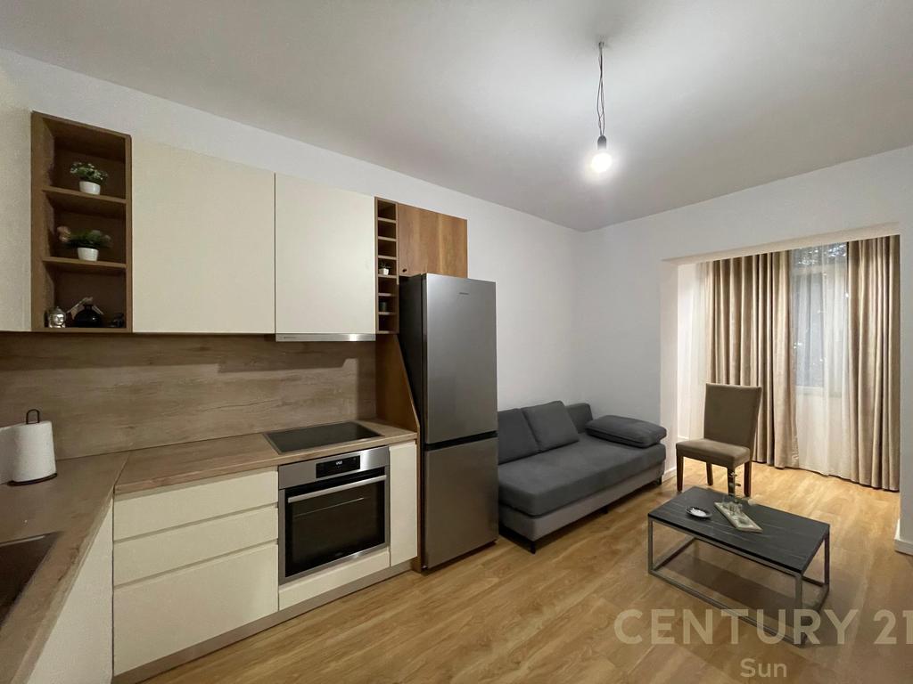 Apartament 2+1 Plotësisht i Mobiluar me Qira – Zona 21 Dhjetori | 700€/muaj