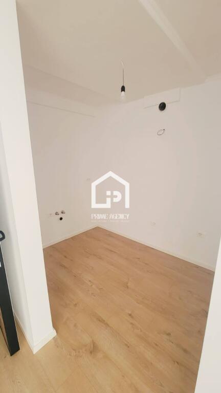 SHITET: : Apartament 1+1/ Zona: DON BOSKO