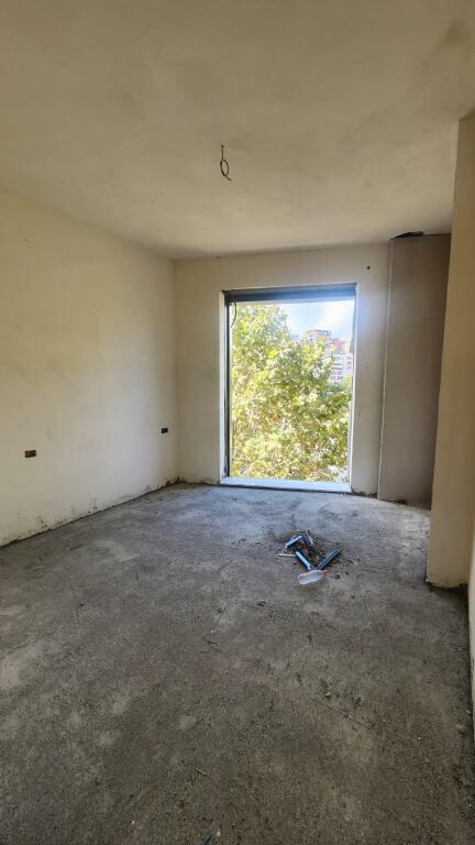 In vendita 2+1+2 vicino a Radison Hotel 260.000 euro