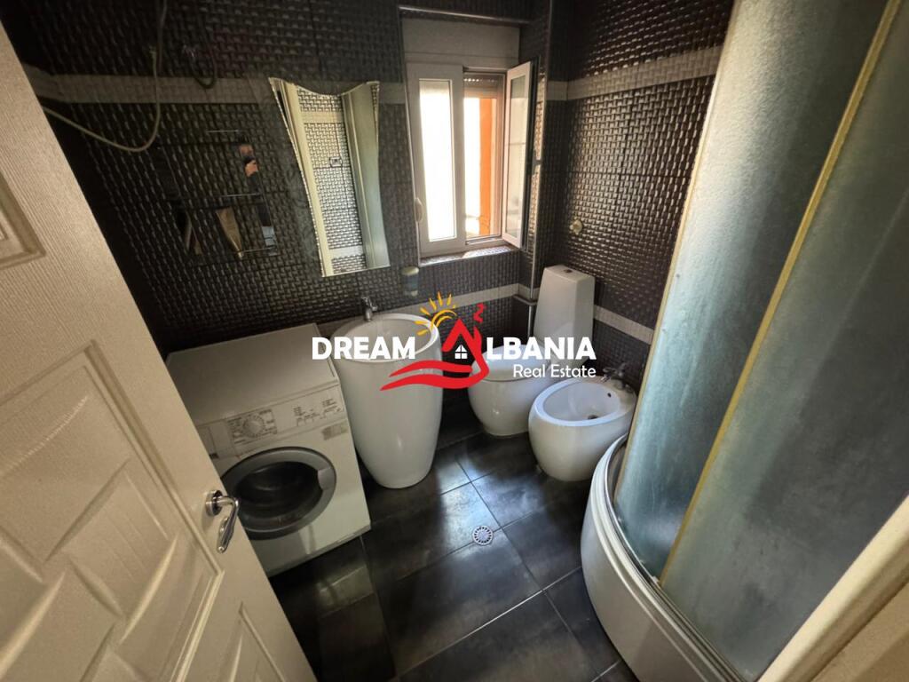 Shitet apartament 2+1 tek Rruga e Durresit (ID 4129493)