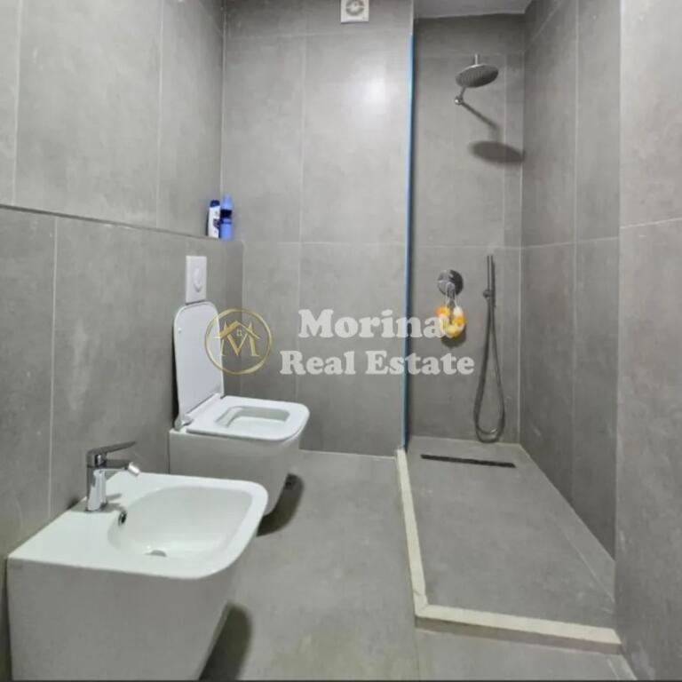 Qera Apartament 2+1+Bllk, “Komuna e Parisit” 850 Euro/Muaj
