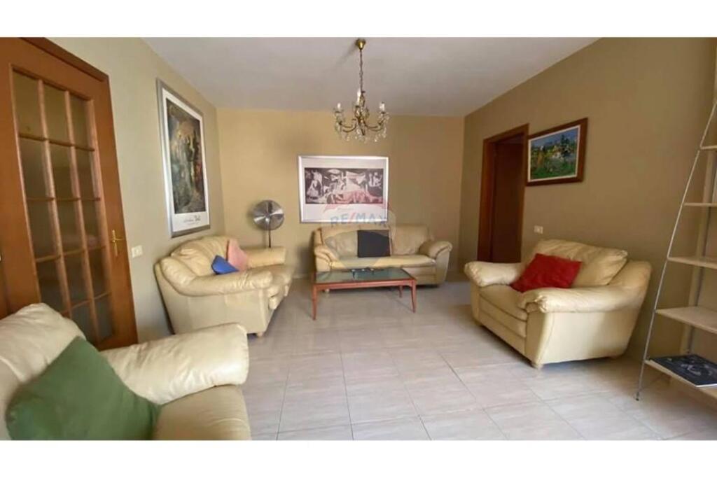 APARTAMENT 1+1 Rr. e Bogdaneve - Per Qira