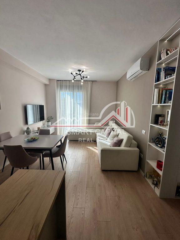 AFFITTASI APPARTAMENTO 1+1 – LUNGOMARE, VLORE!!!